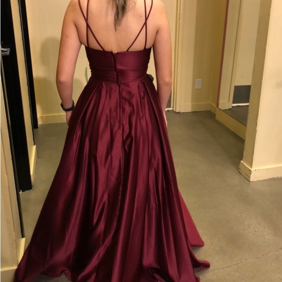 Maroon Prom Dress size 4 - Picture 2 of 4